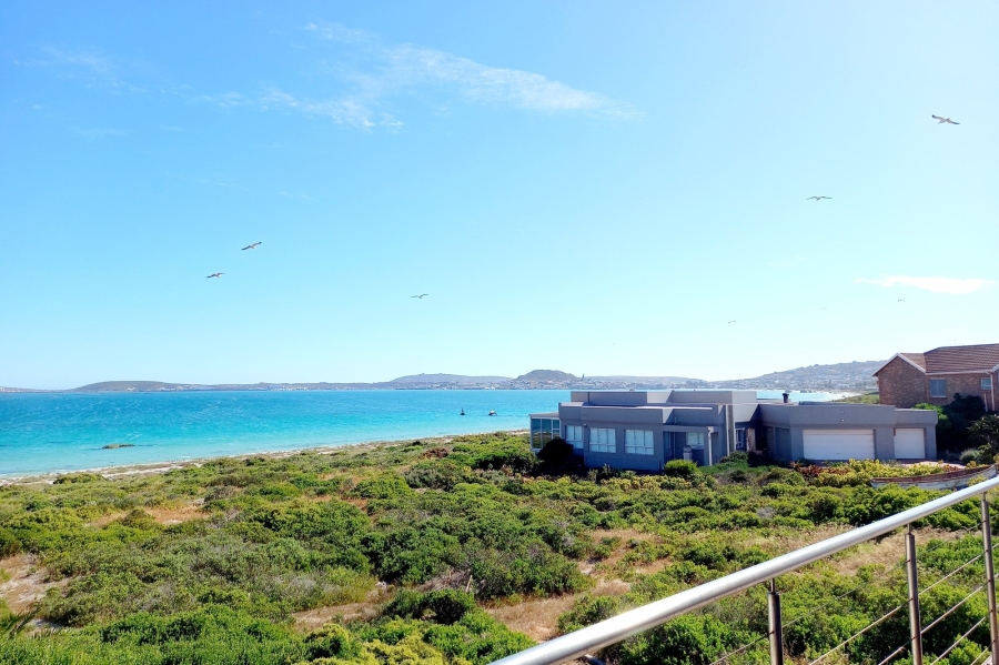 5 Bedroom Property for Sale in Bluewater Bay Western Cape